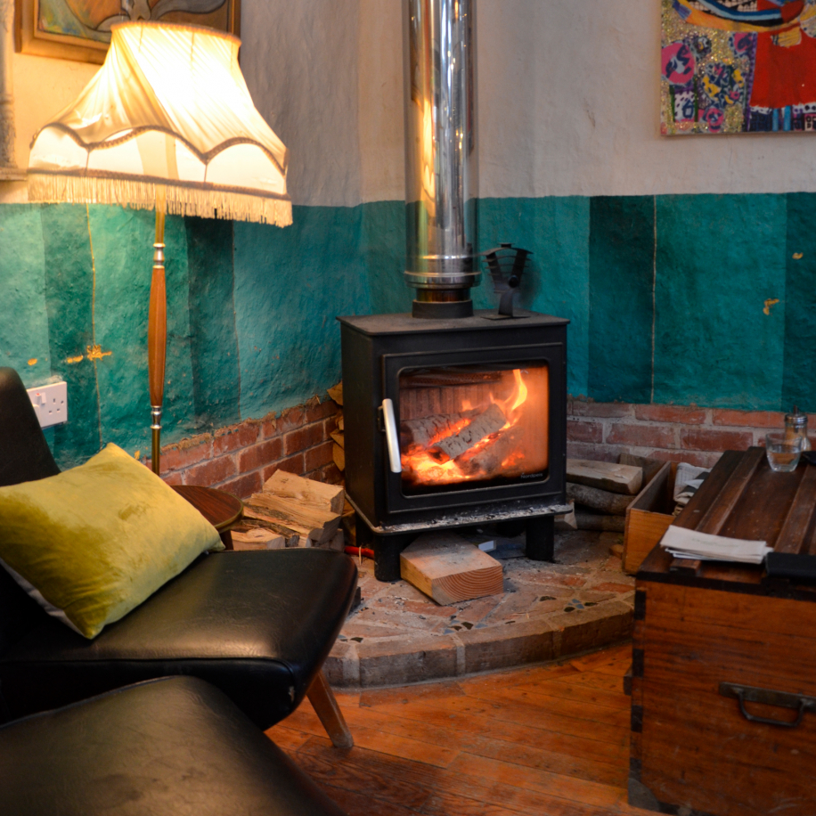 The Straw Kitchen Whichford Pottery